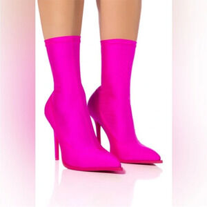 AZALEA WANG STAR STRETCH SERENITY BOOTIE IN PINK size 7